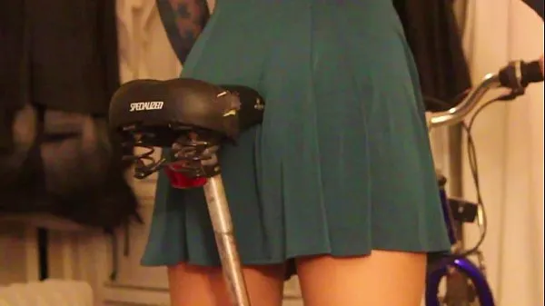 HD Step daughter learning to ride bike grinds in panties energy Clips