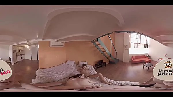 Clip di energia VR Porn Hot roommates enjoy their great sex HD
