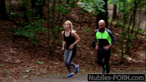 HD Perky amateur Ria goes on a run with her personal trainer and pays him with her tight pussy energiklipp