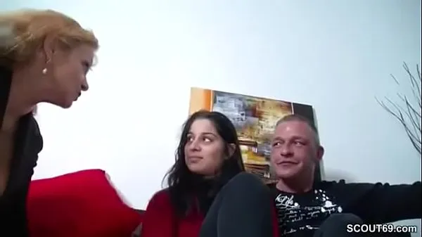 HD German MILF Teach Petite Teen To Fuck Big Dick Boyfriend energetické klipy
