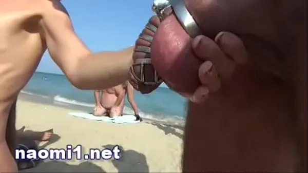 Clip năng lượng piss and multi cum on a swinger beach cap d'agde HD
