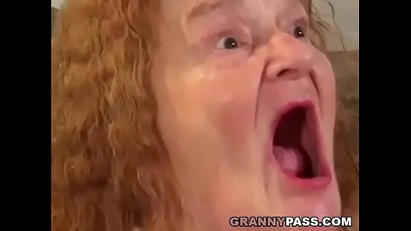 Klipy energetyczne Granny Wants Young Cock HD