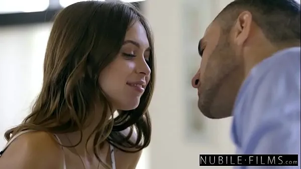 HD NubileFilms - Girlfriend Cheats And Squirts On Cock Klip tenaga