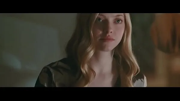 Klipy energetyczne Amanda Seyfried Showing Big Boobs & Riding - Chloe HD