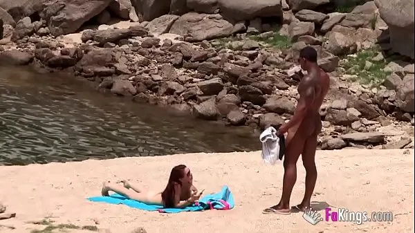 HD The massive cocked black dude picking up on the nudist beach. So easy, when you're armed with such a blunderbuss energiklipp