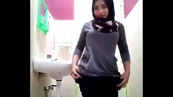 HD Tante hijab masturbasi di kamar mandi hot Enerji Klipleri