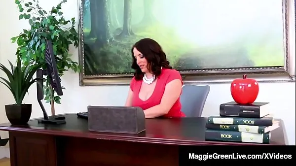 HD Ebony Student Jenna Foxx Sits On Ms. Maggie Green's Face Klip tenaga