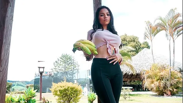 HD MAMACITAZ - Garcia - Sexy Latina Tastes Big Cock And Gets Fucked energiklip