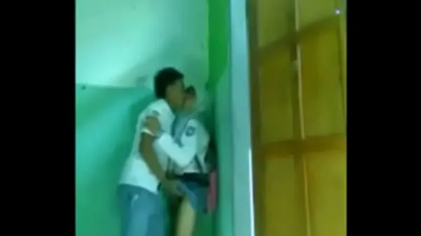 HD Teenage girl loves sex from the first moment The video continues on this site مقاطع الطاقة