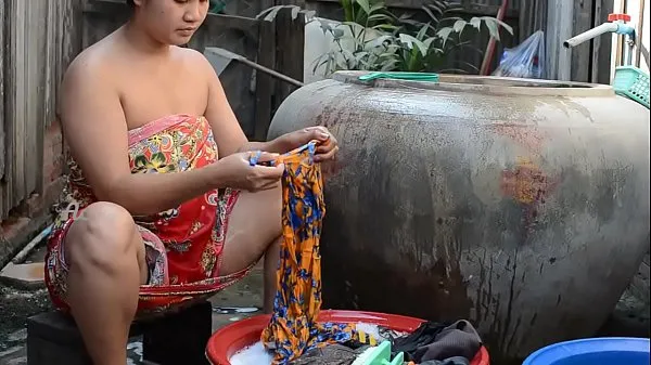 HD Realy Sexy GiRL Washing Cloth energieclips