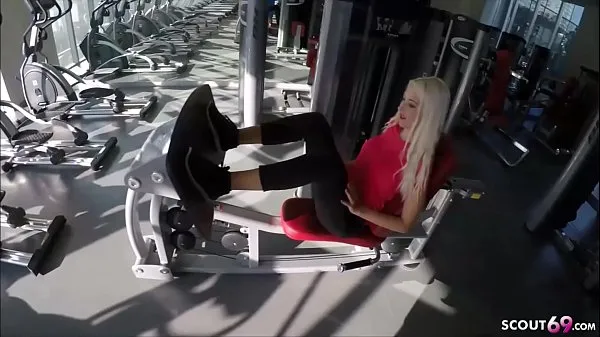 Clip năng lượng SKINNY GERMAN TEEN SEDUCE TO FUCK AFTER FITNESS AT MCFIT HD