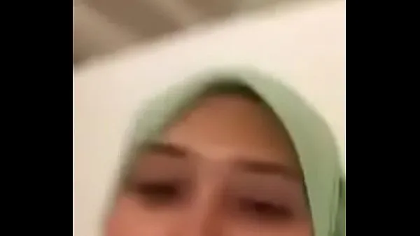 HD Green tudung malay blowjob with sex in hotel energy Clips
