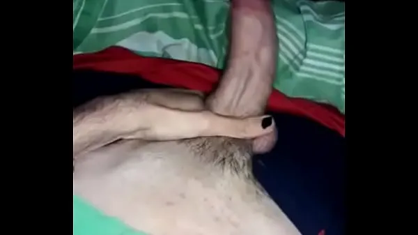 HD This Argentinian has a huge cock 에너지 클립