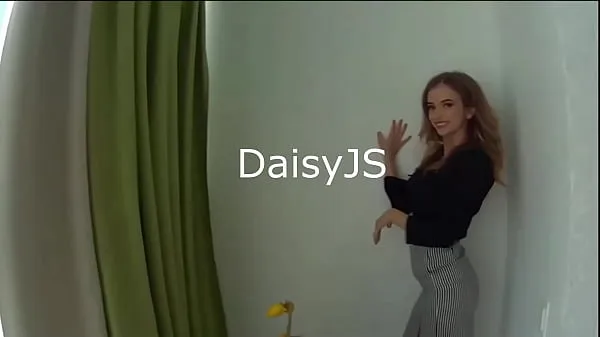 HD Daisy JS high-profile model girl at Satingirls | webcam girls erotic chat| webcam girls energetické klipy