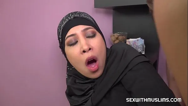 Klip energi HD Hot muslim babe gets fucked hard