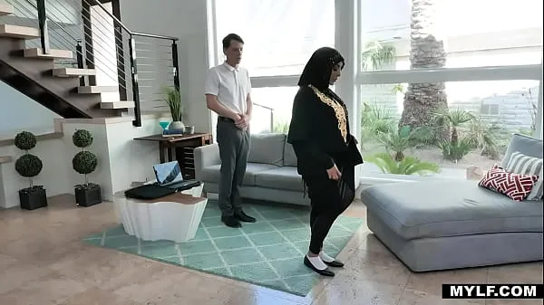 HD Arab MILF Craves For Young Cock- Kylie Kingston energiklip