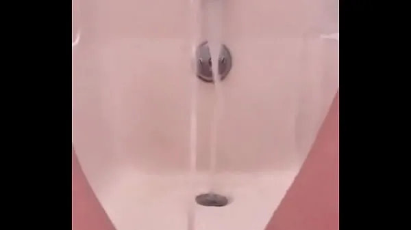 HD 18 yo pissing fountain in the bath energy Clips