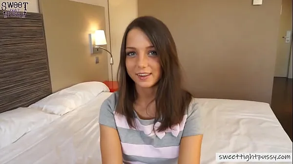 HD Teen Babe First Anal Adventure Goes Really Rough ενεργειακά κλιπ