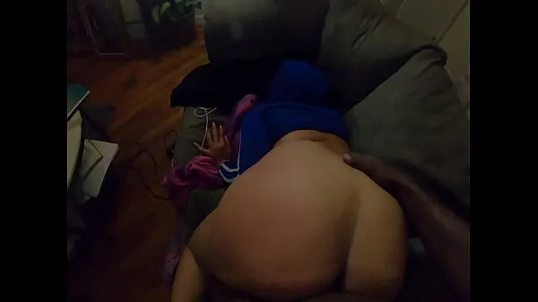 HD Pounding my roommates big booty wife on the counch energiklipp