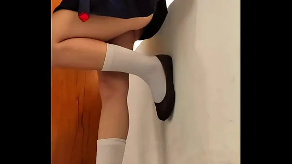 HD Teenage fucked and creampied standing against the window in empty classroom energiklipp