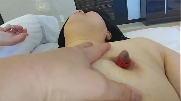 HD After sucking the nipple of her beloved wife Yukie, wrap it with a string to prevent it from returning energieclips