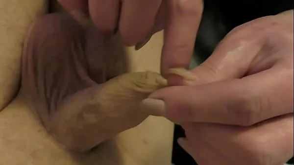 HD POV foreskin playing with Limp Dick and in MedicalGlove 에너지 클립