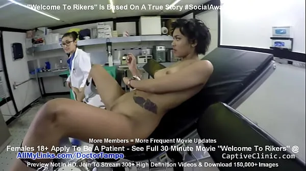 Clips de energía HD Bienvenido a Rikers! Jackie Banes es arrestada y la enfermera Lilith Rose está a punto de desnudarse para buscar a la Sra. Attitude