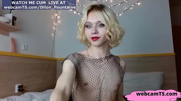 HD Blonde TS Femboy masturbates live at energetické klipy