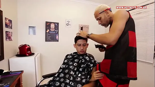 Clip năng lượng Barber put it in my ass with hair gel HD