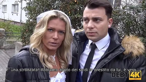 HD DEBT4k. A big debt is the reason why the girl gets fucked in the presence of the groom ενεργειακά κλιπ