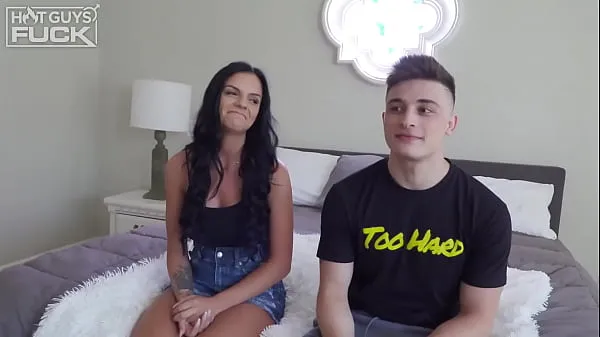 HD Big Titty Teen Desiree Goes For The Craziest Porn Challenge Ever! WOW ενεργειακά κλιπ