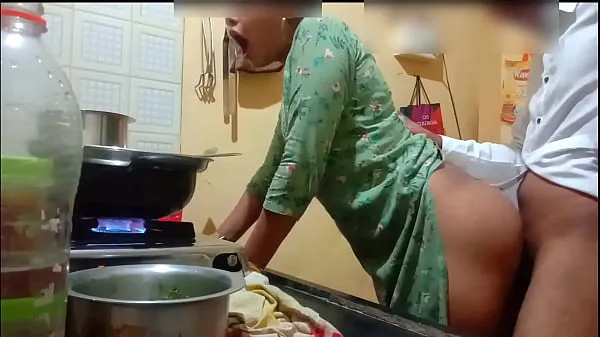 HD Indian sexy wife got fucked while cooking energetické klipy