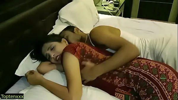 HD Indian hot beautiful girls first honeymoon sex!! Amazing XXX hardcore sex Klip tenaga