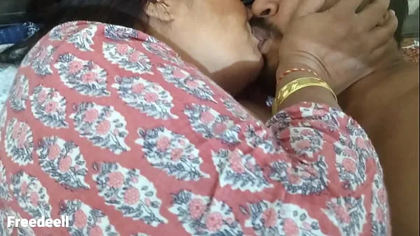 HD My Real Bhabhi Teach me How To Sex without my Permission. Full Hindi Video energetski posnetki
