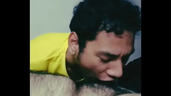 HD Savoring this hairy daddy's cock with some good blowjobs energiklipp