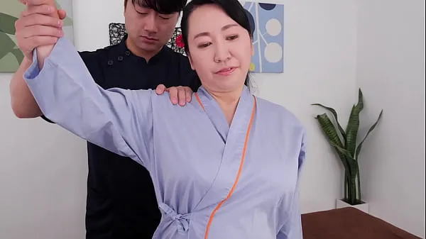 HD A Big Boobs Chiropractic Clinic That Makes Aunts Go Crazy With Her Exquisite Breast Massage Yuko Ashikawa エネルギー クリップ