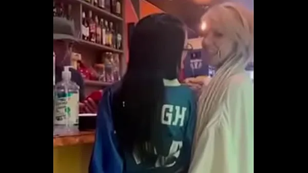 HD Bad Melli and Kyra Sex from Putaria no Bar energetické klipy