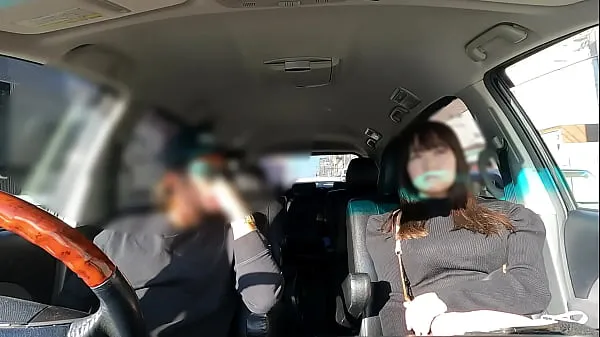 HD Completely real Japanese [hidden shot] Neat but baby-faced big breasts that can be seen from the top of the knit Unexpected exposure confession "I want to have sex in the car" while driving and suddenly breaks out in car sex [Appearance] [Close Klip tenaga