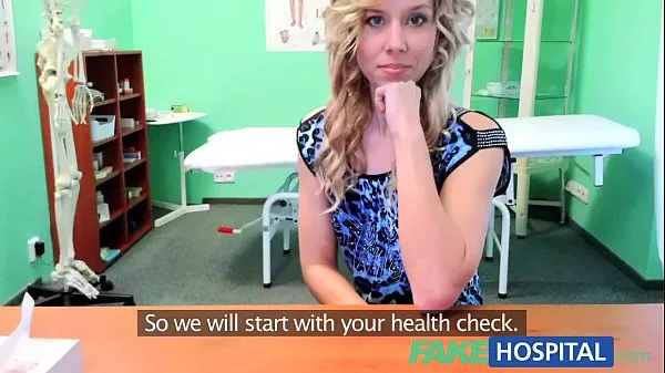 HD Fake Hospital Doctor offers blonde a discount on new tits in exchange for a good energetski posnetki