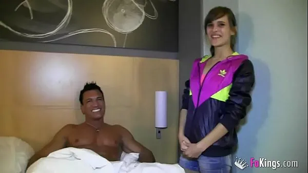 HD Ainara gets in bed with her idol Marco Banderas in her best fuck ever مقاطع الطاقة
