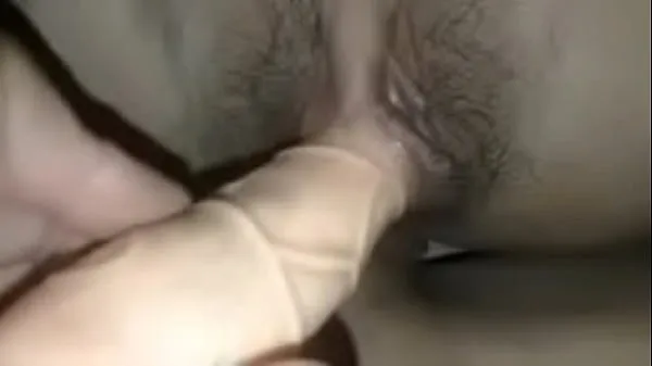 HD Spreading the big girl's pussy, stuffing the cock in her pussy, it's very exciting, fucking her clit until the cum fills her pussy hole, her moaning makes her extremely aroused 에너지 클립