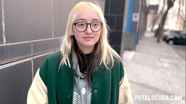 HD PutaLocura - Torbe catches blonde geek EmeJota and fucks her energetické klipy